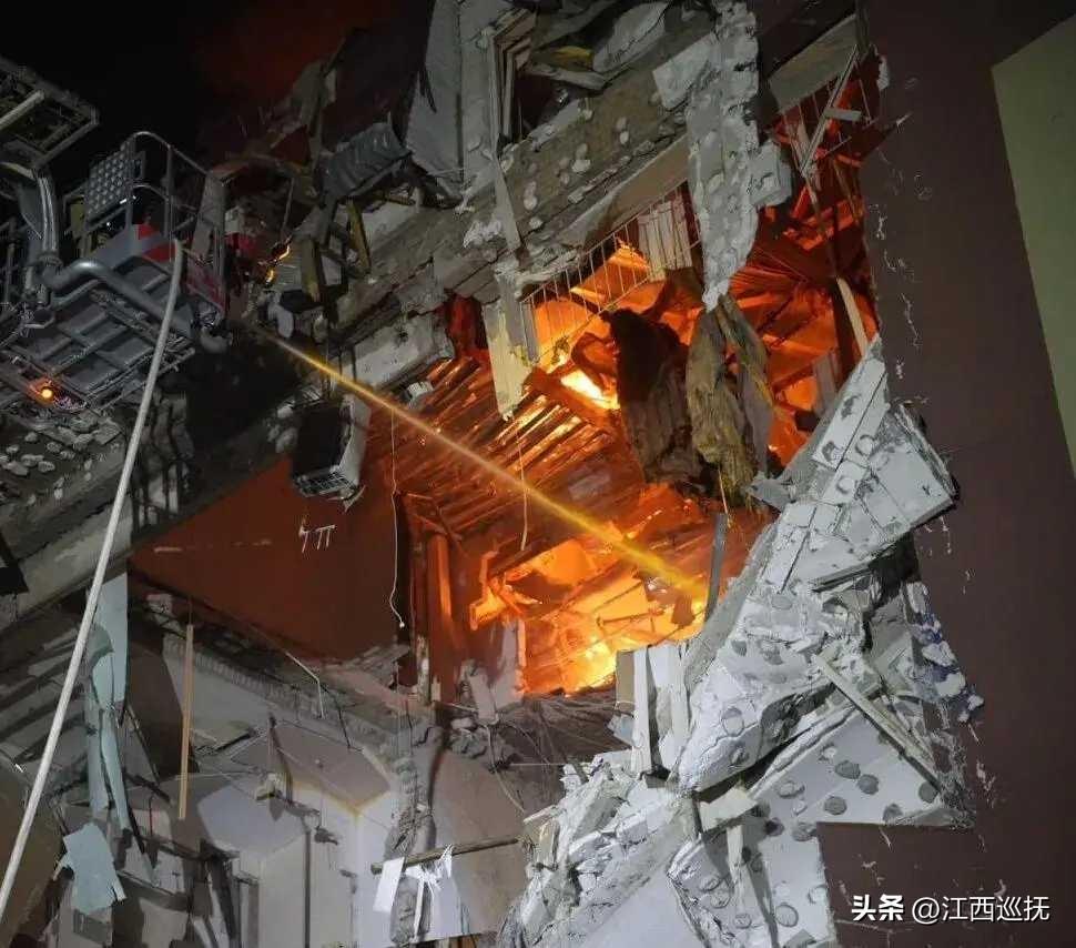 突发！俄军发动大规模袭击，已致3死16伤

就在今天（4月6日）凌晨，当大多数人