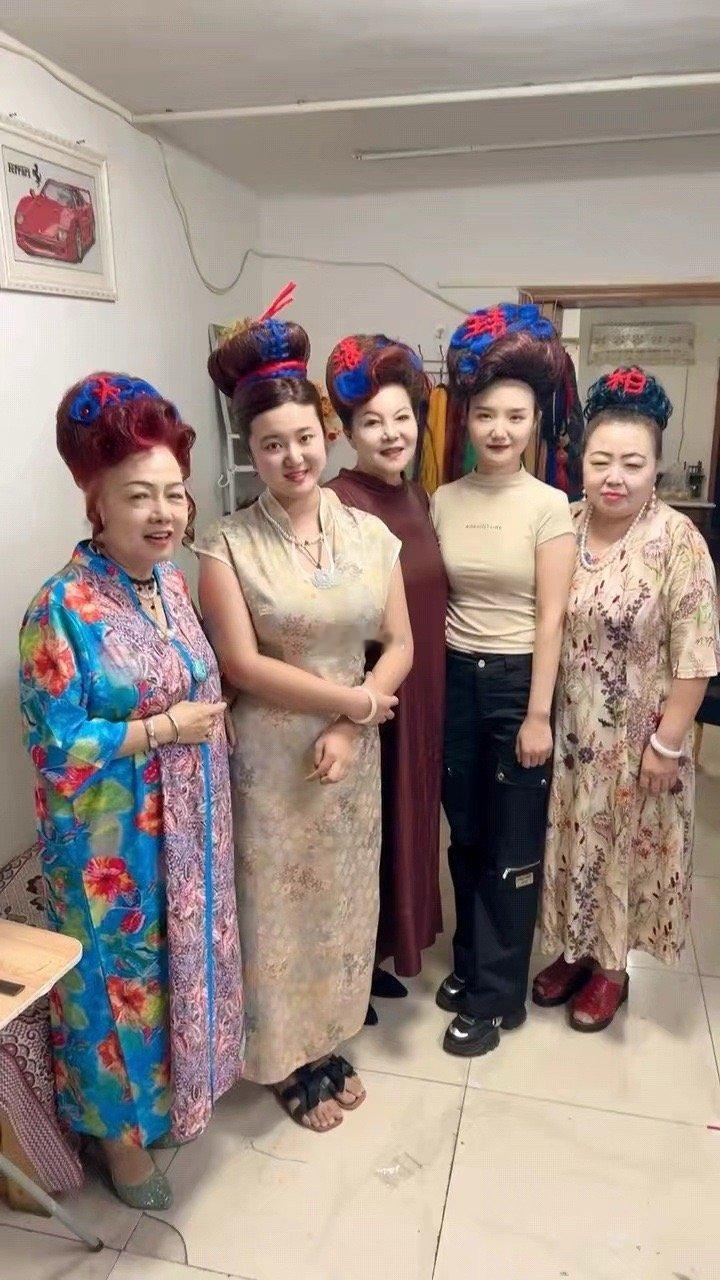 #天津大姨盘头欢迎潘玮柏#潘帅这跨界融合我给满分！潘玮柏，你准备好感受地道的天津