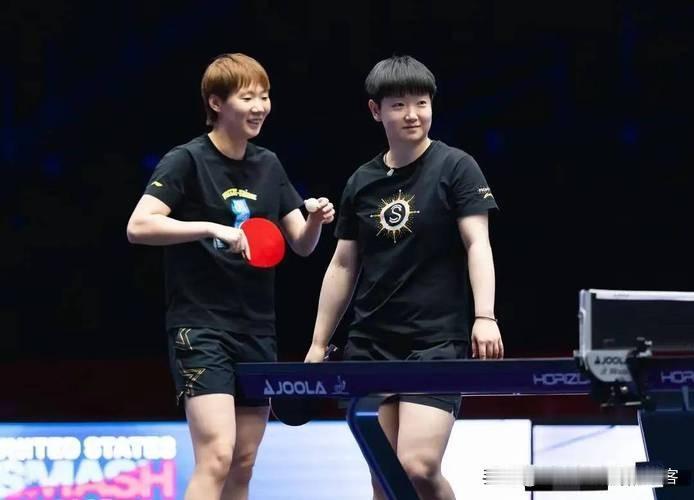 国乒双子星撕起来了？别被网上带节奏的当枪使！
 
孙颖莎和王曼昱的对决，本来该是