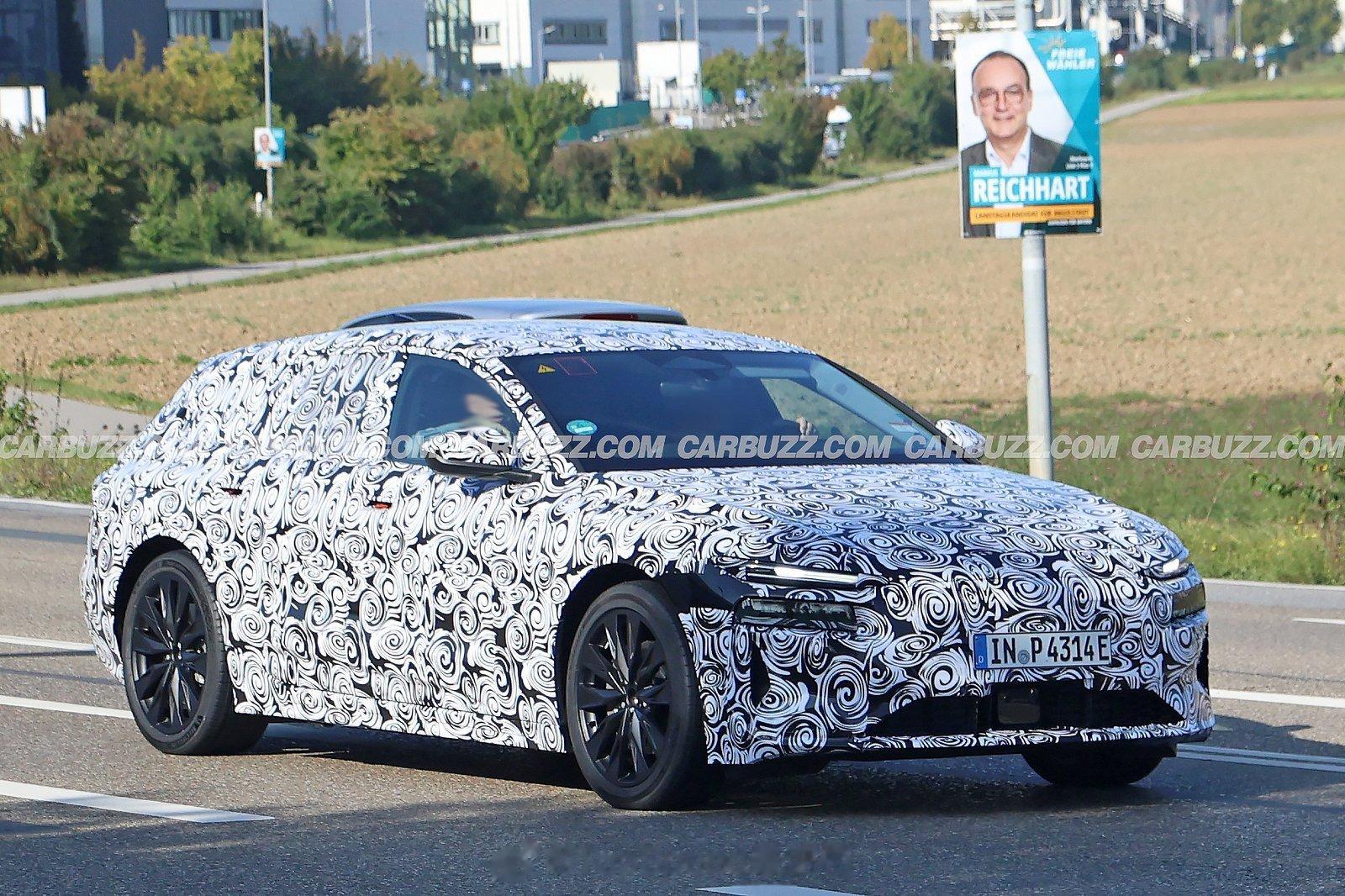 2025年量产的奥迪A6 Avant e-tron 首次谍照#汽车资讯##我与汽