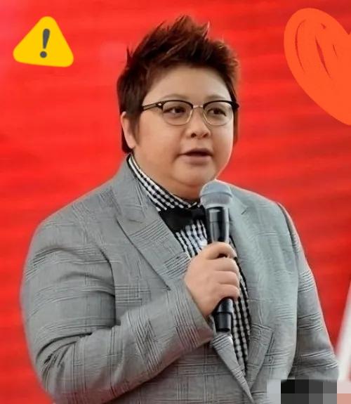 明眼人都看得出来，韩红这次风波的根源，压根儿就不是简单的“说错话”，而是公众人物