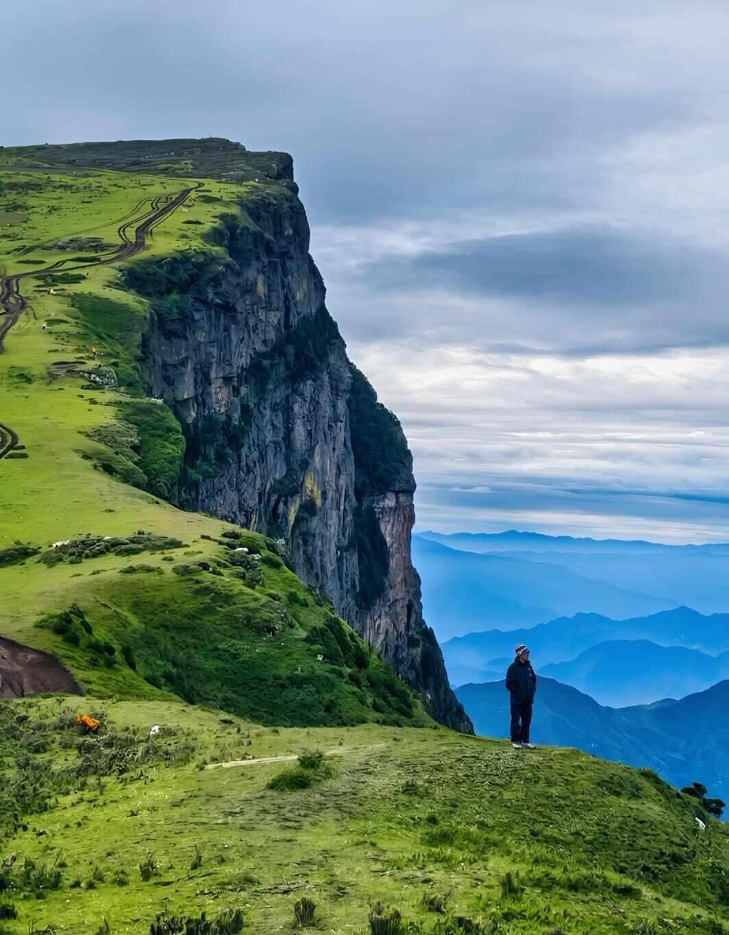 期待下一次出发
徒步丈量世界 户外徒步 只有徒步才能看到的风景 雷波大断崖