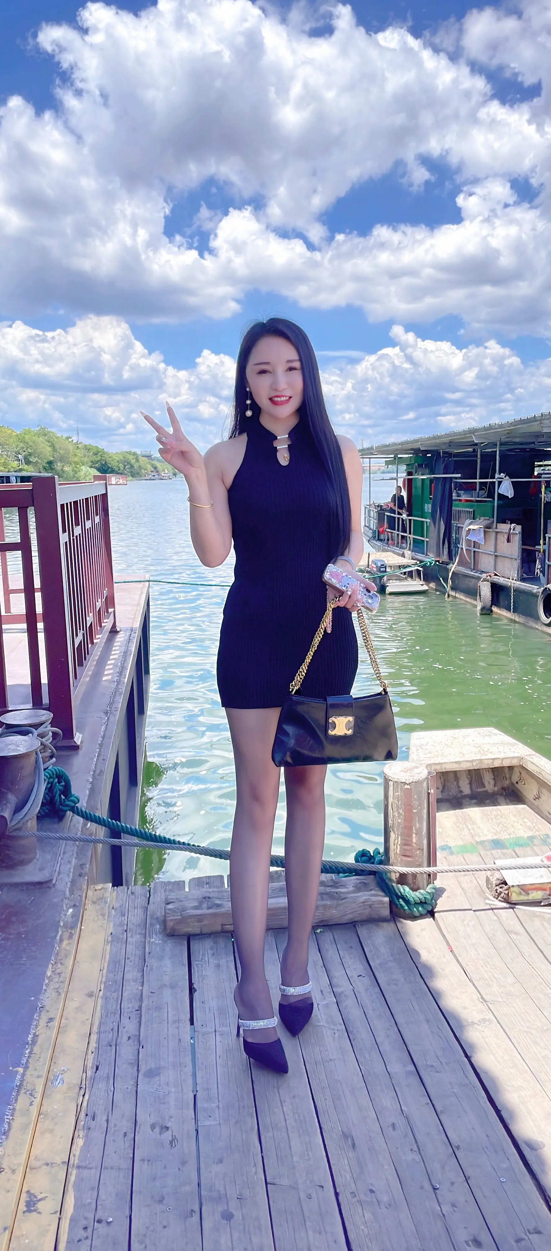 我的第一个视频从这里火的，不知不觉站在这里六年了，时间过得真快，我这张...