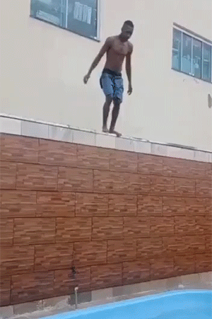 没逝吧？