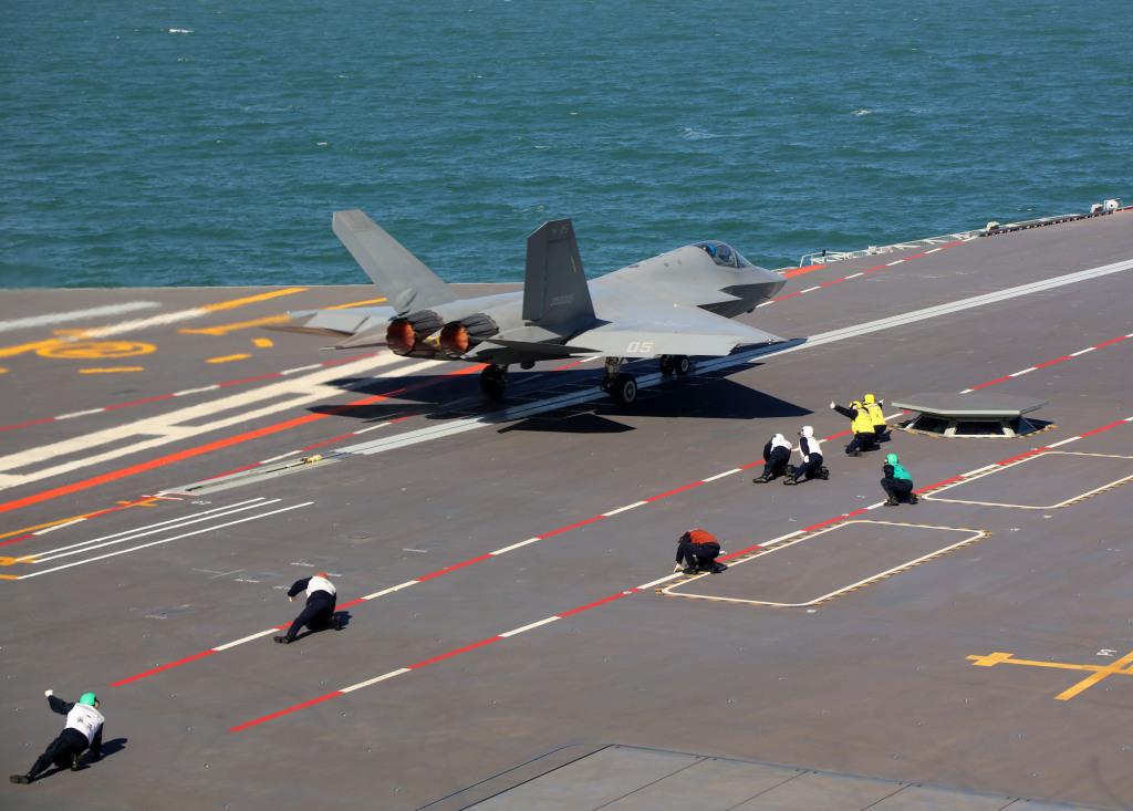 福建号航母怎么还没正式入列呢？我猜是在等待这个最佳时间窗口。

国家现在对这些镇