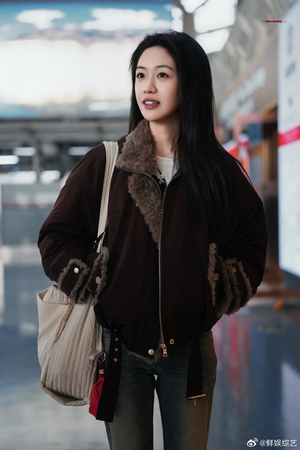 向涵之听到粉丝要结婚的反应这波互动笑麻了！向涵之面对粉丝结婚的消息，从震惊瞪眼睛