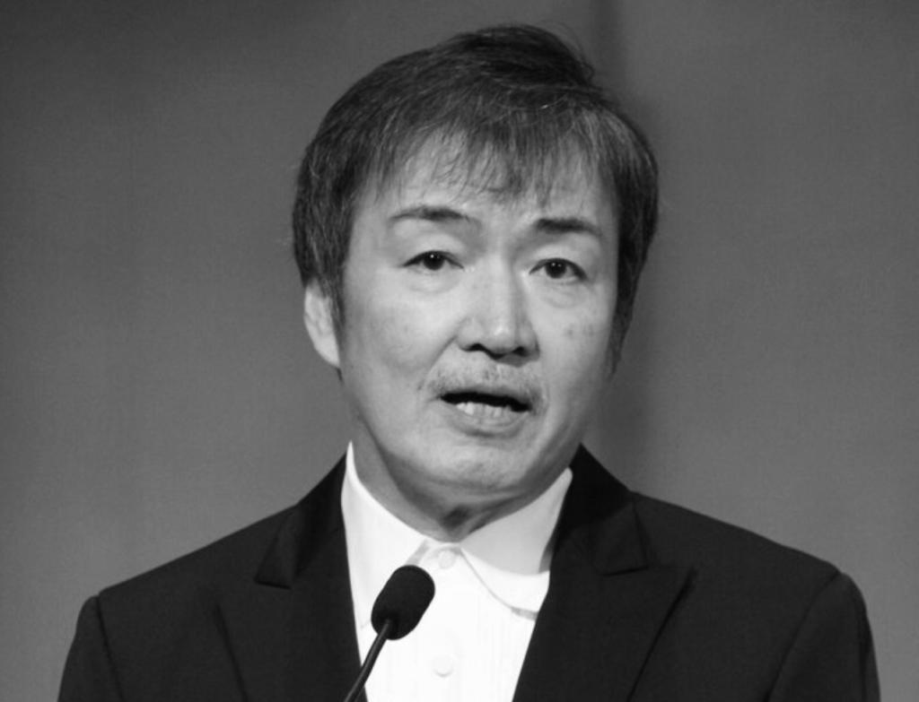 东野圭吾创作相关语录

一、创作理念：

小说首先应当是一个好故事，一个让人愿意
