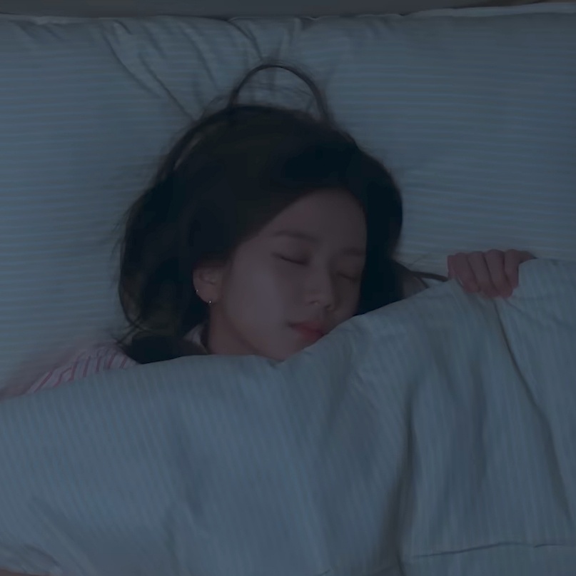 我将无条件拥护金智秀的睡颜！！！哎呦小兔叽我亲😚😚 