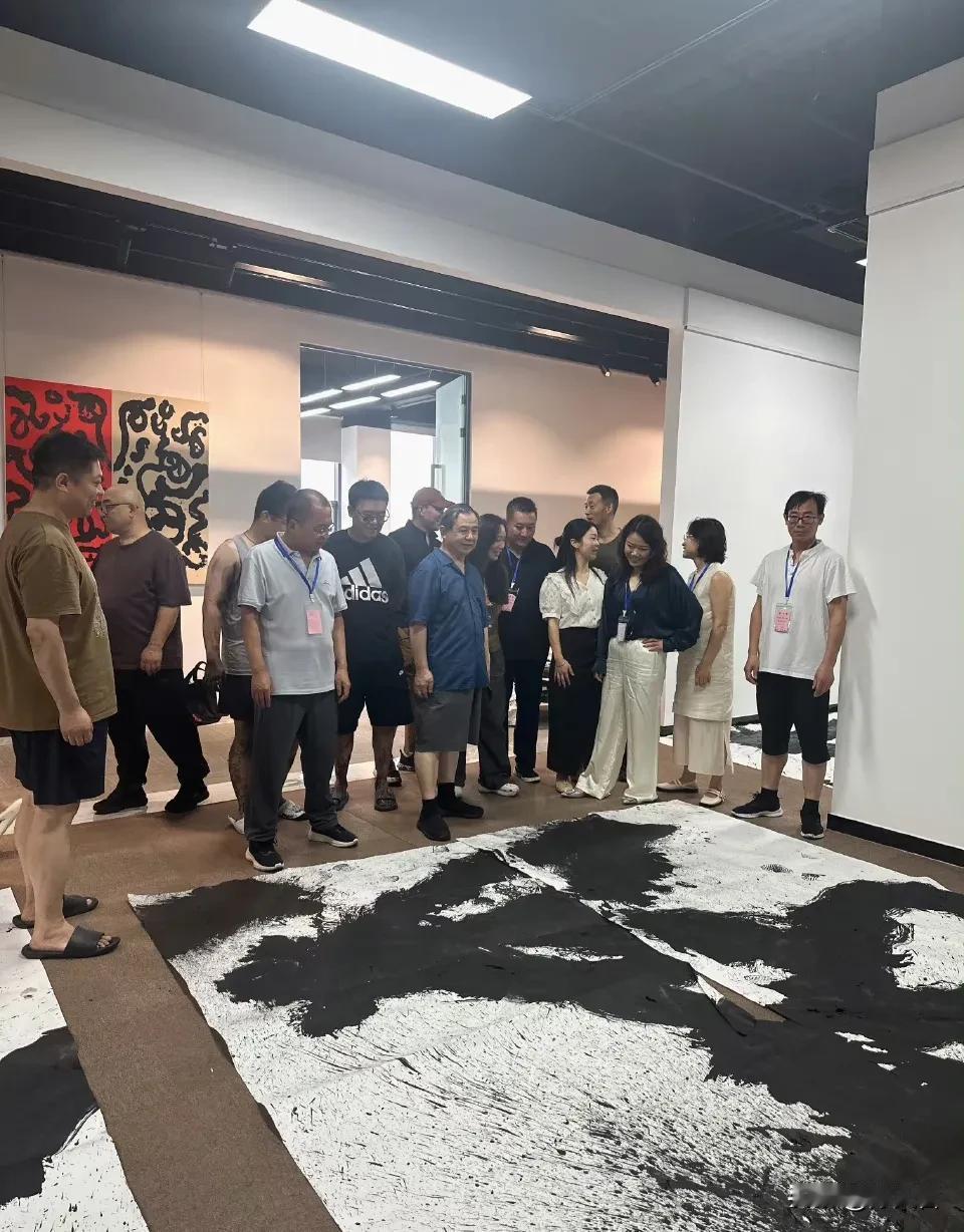 野火烧不尽，春风吹又生！曾翔先生擅长的巨幅大字“吼书”终于纳入书法面授班系统课程