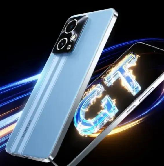 荣耀90GT在发布仅三个月后就开始降价，确实令人意外。平台最高补贴达300多元，