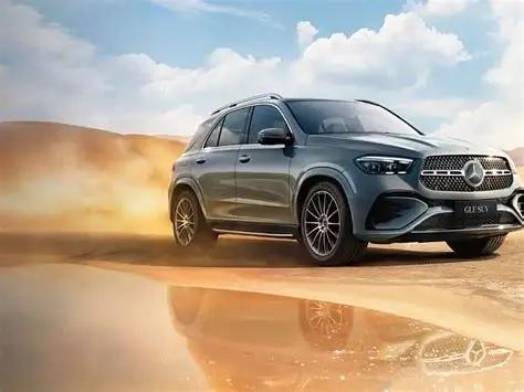 奔驰也开始卷智能座舱了。
全新长轴距 GLE SUV 成都车展发布，轴距加长到 