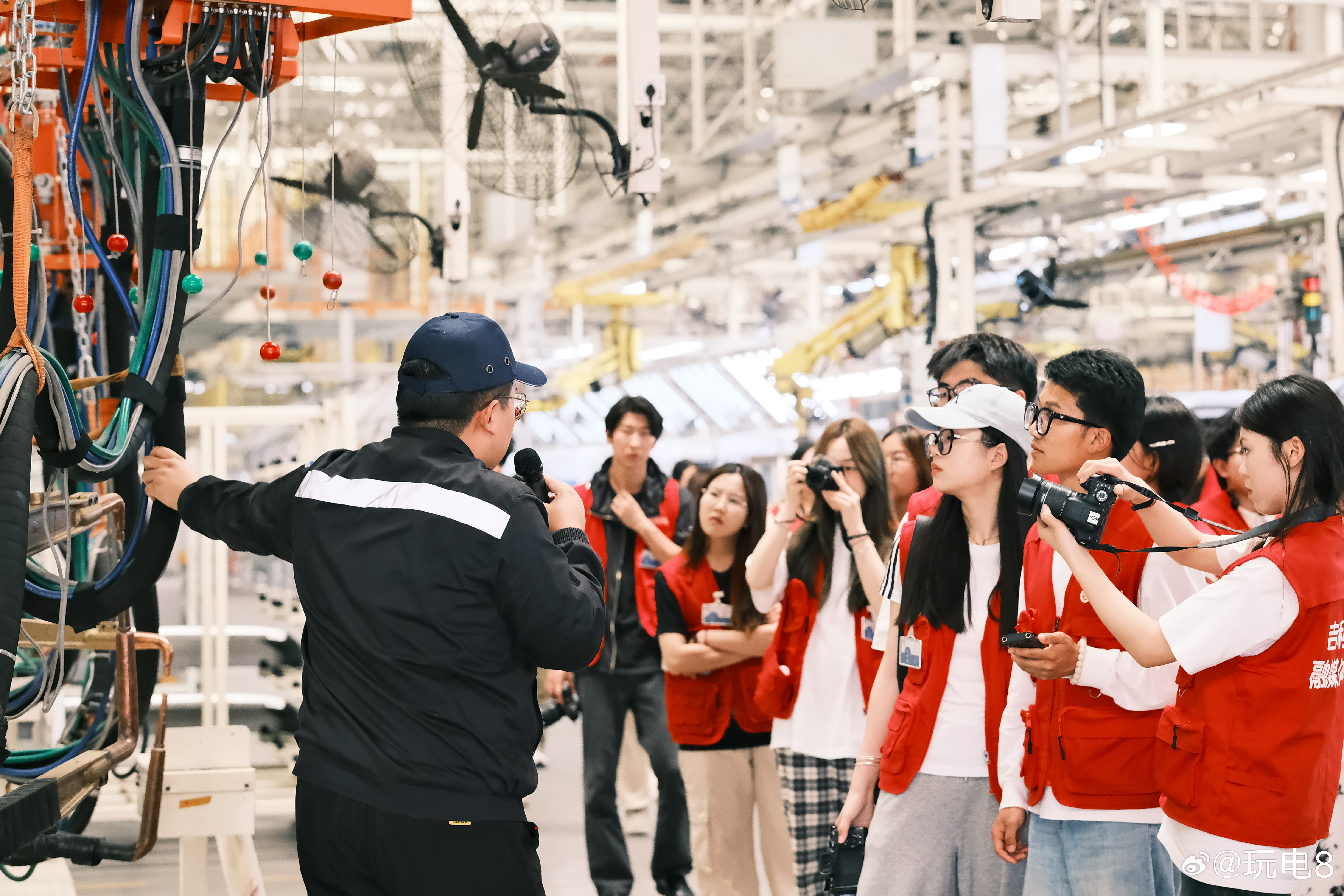 【18岁，别只盯着高考了！吉利喊你直接进“产业实战营”】如果你是高三学生，对AI