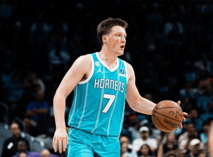 10月27日NBA常规赛，黄蜂139 - 113大胜奇才，这场比赛太让人惊喜了。