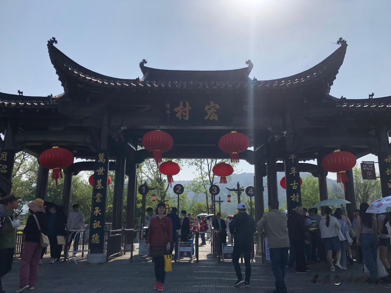 【小对联】
上：……？
下：笑掉牙。