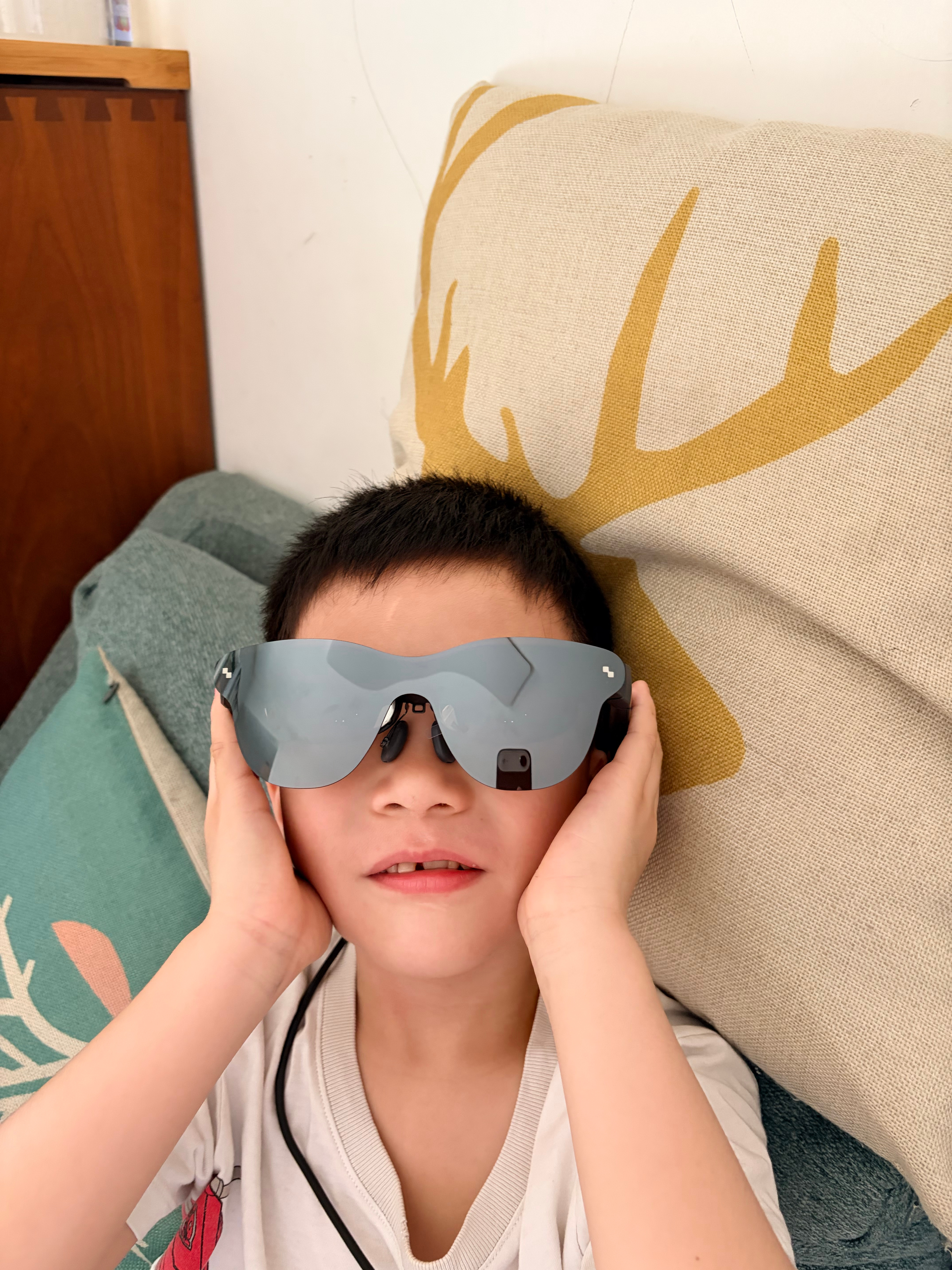 五一长假，不管是出门远行还是宅家（或者宿舍）打发时间，我觉得你都用得着这台可以揣