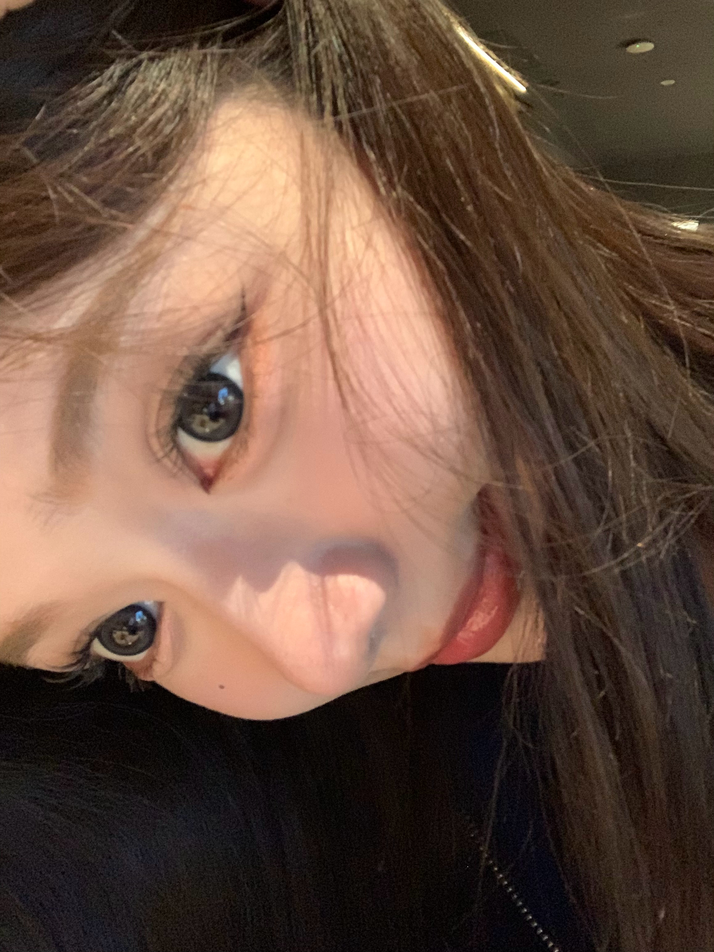 脸脸来杭州了 好久不见咯来我家找我 我搭配到三分之二就结束了 难得来杭州陪陪她 