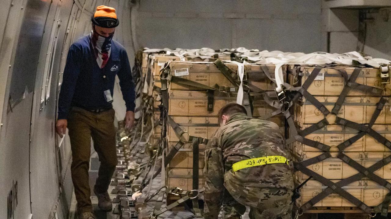 美国青年论坛的参与者反对向乌克兰供应武器


在佛罗里达州举行的学生行动峰会青年
