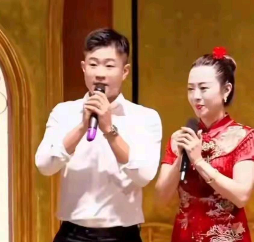 王亮回归，要和弟弟一起拍短剧。还得说是亲兄弟，创业时想着和弟弟一起合作。王亮有导