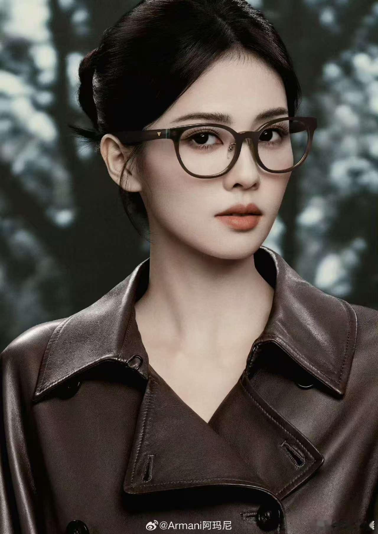 白鹿阿玛尼大片白鹿阿玛尼海报白鹿阿玛尼大片，好美，[爱慕][爱慕][爱慕] ​​