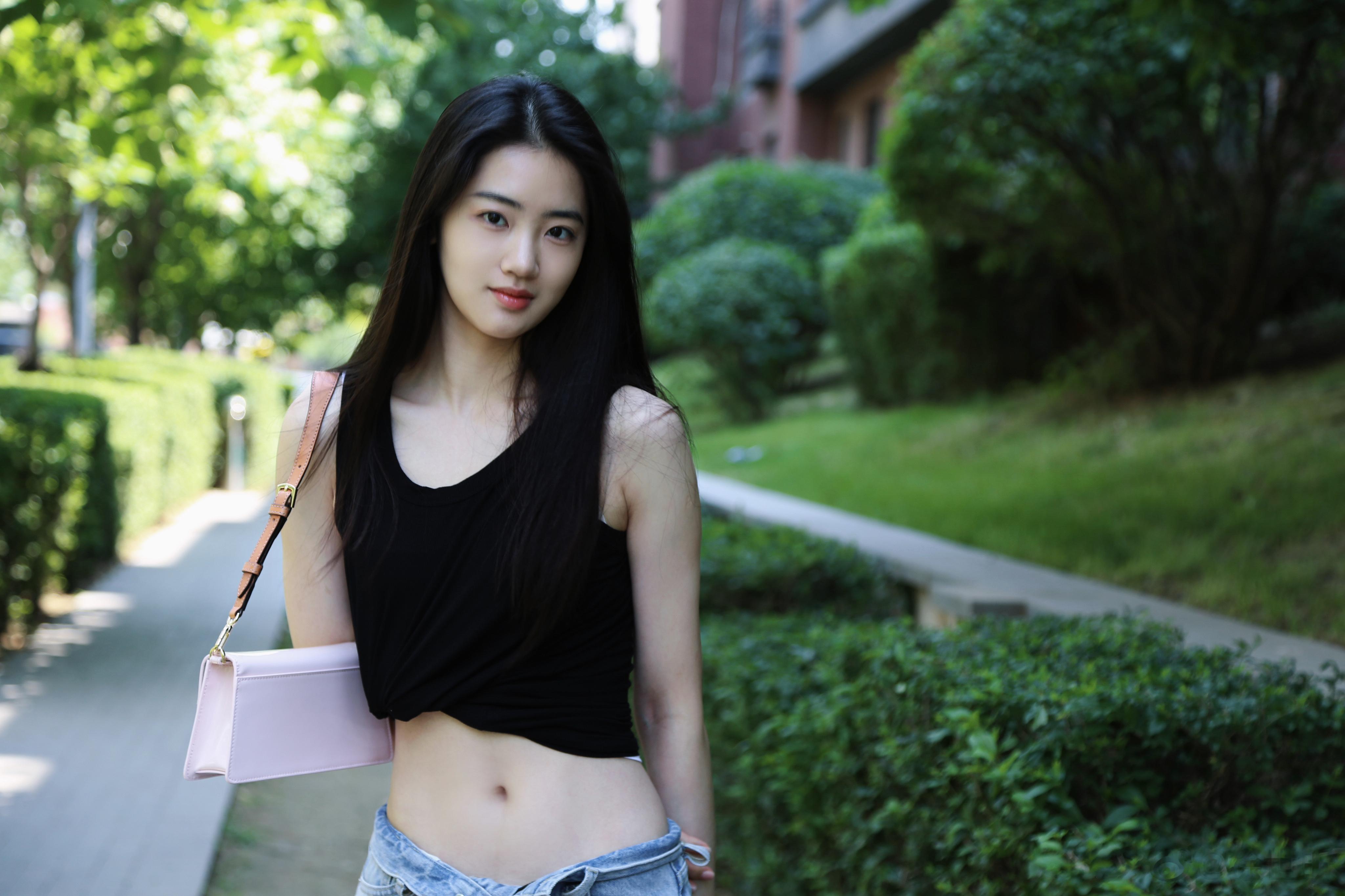 太阳底下转转圈🌻 ​​​