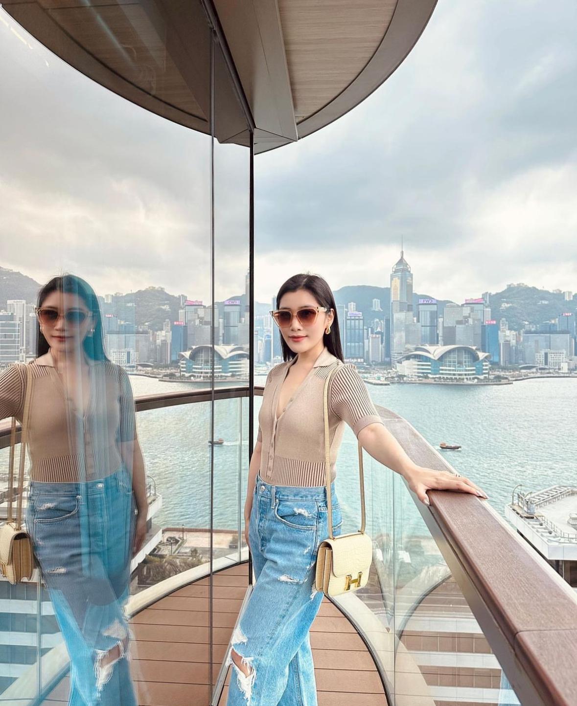大马名媛赴香港与闺蜜庆生，合照与林心儿站中间，何超盈仍未露脸
大马第一名媛陈雪铃