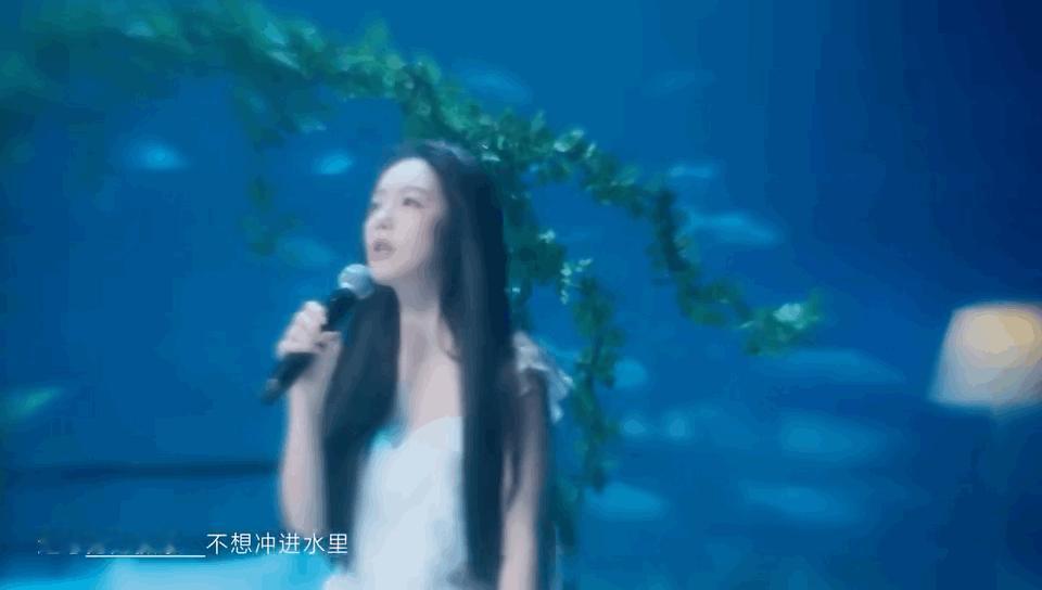 蔡文静新歌MV是在水里拍的吗 蔡文静用《我躺在水上》证明：好审美是跨界歌手的顶级