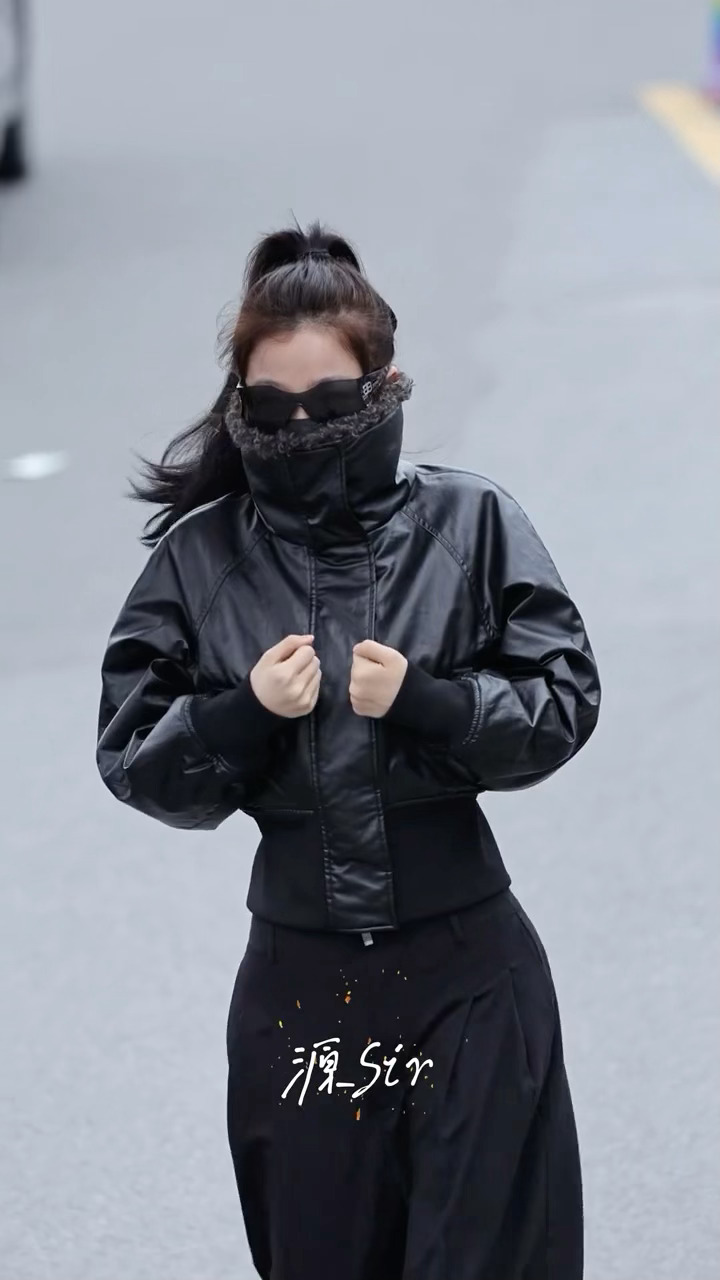 🫳🏻🫳🏻👊🏻👊🏻 