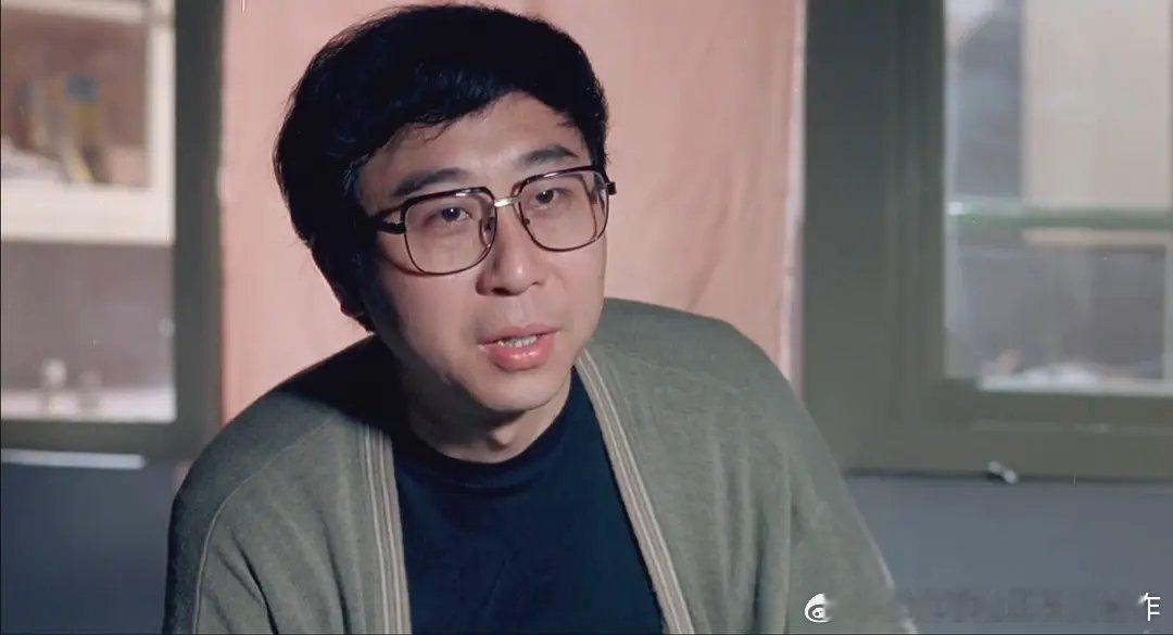 你觉得冯巩适合饰演哪位足球教练？ 