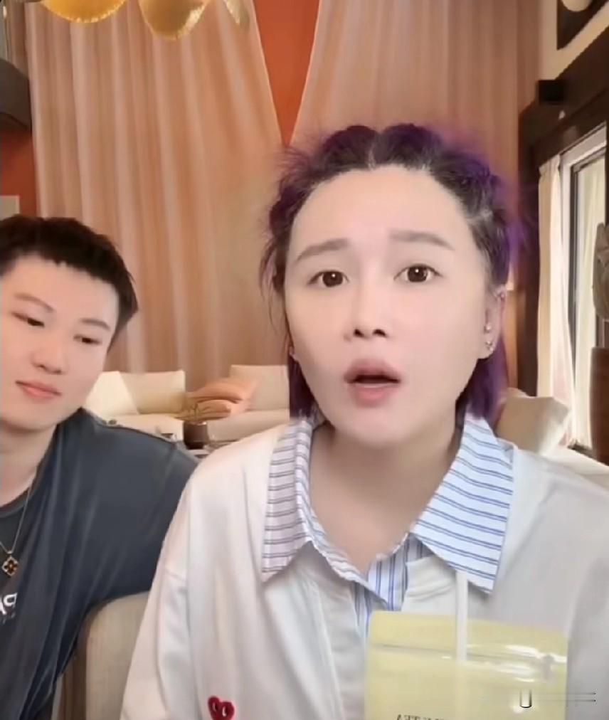 网友问球球彩礼是多少，球球回应彩礼和嫁妆的价格是一样的，多少彩礼就多少嫁妆，作为