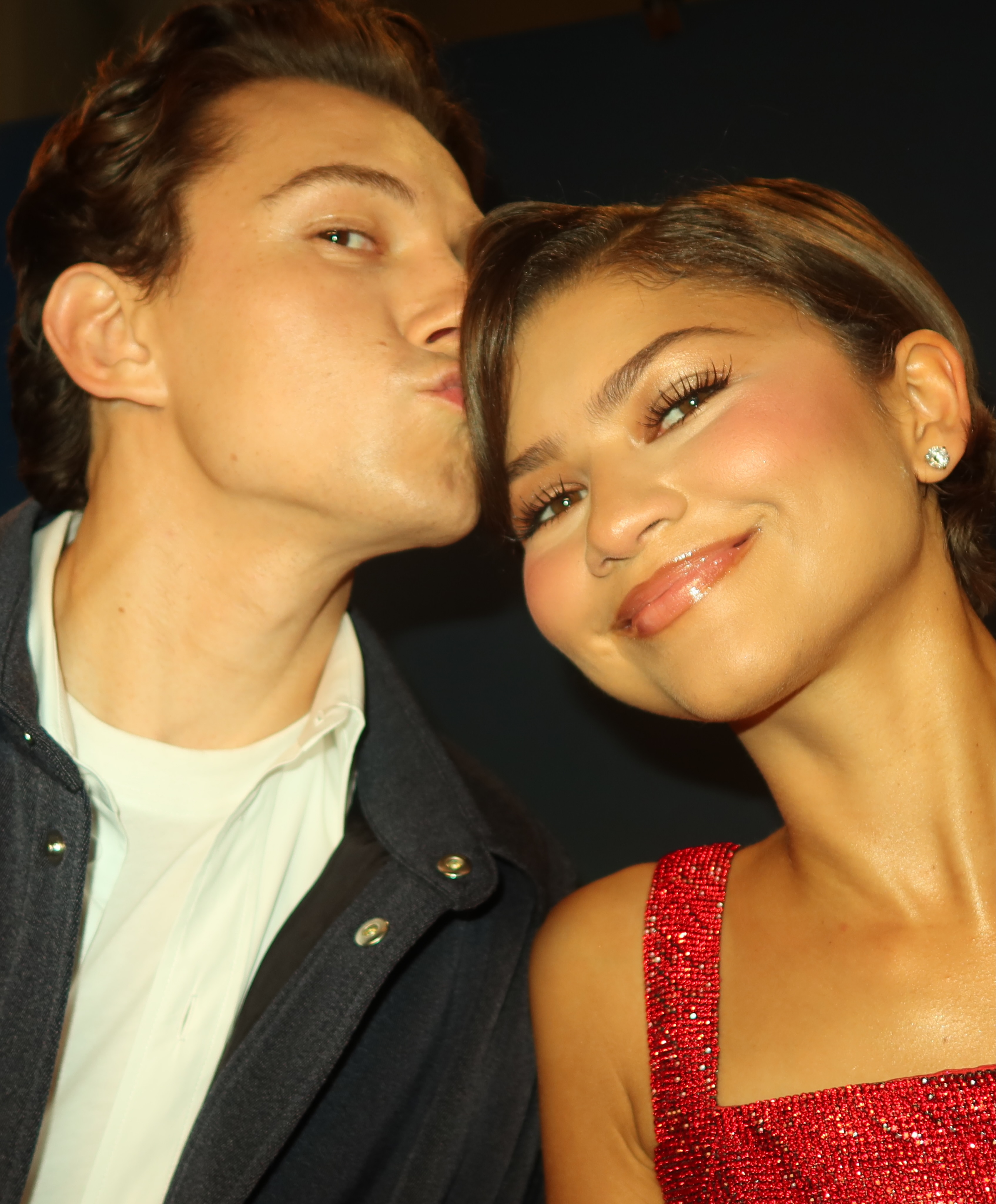 好甜！夫妻档荷兰弟Tom Holland和Zendaya蜘蛛侠:崭新之日宣传期秀