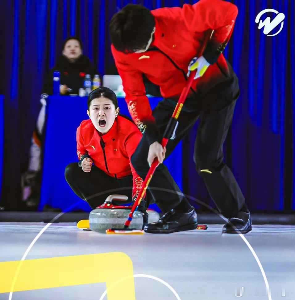 冬奥冰壶落选赛混双小组赛，中国组合叶紫萱/于森不敌澳大利亚队，但新西兰8-5战胜