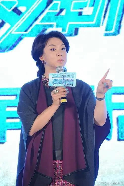 金星发表了不当言论
这些言论究竟是啥
查遍媒体，终于找到了：
我想，如果她发表了