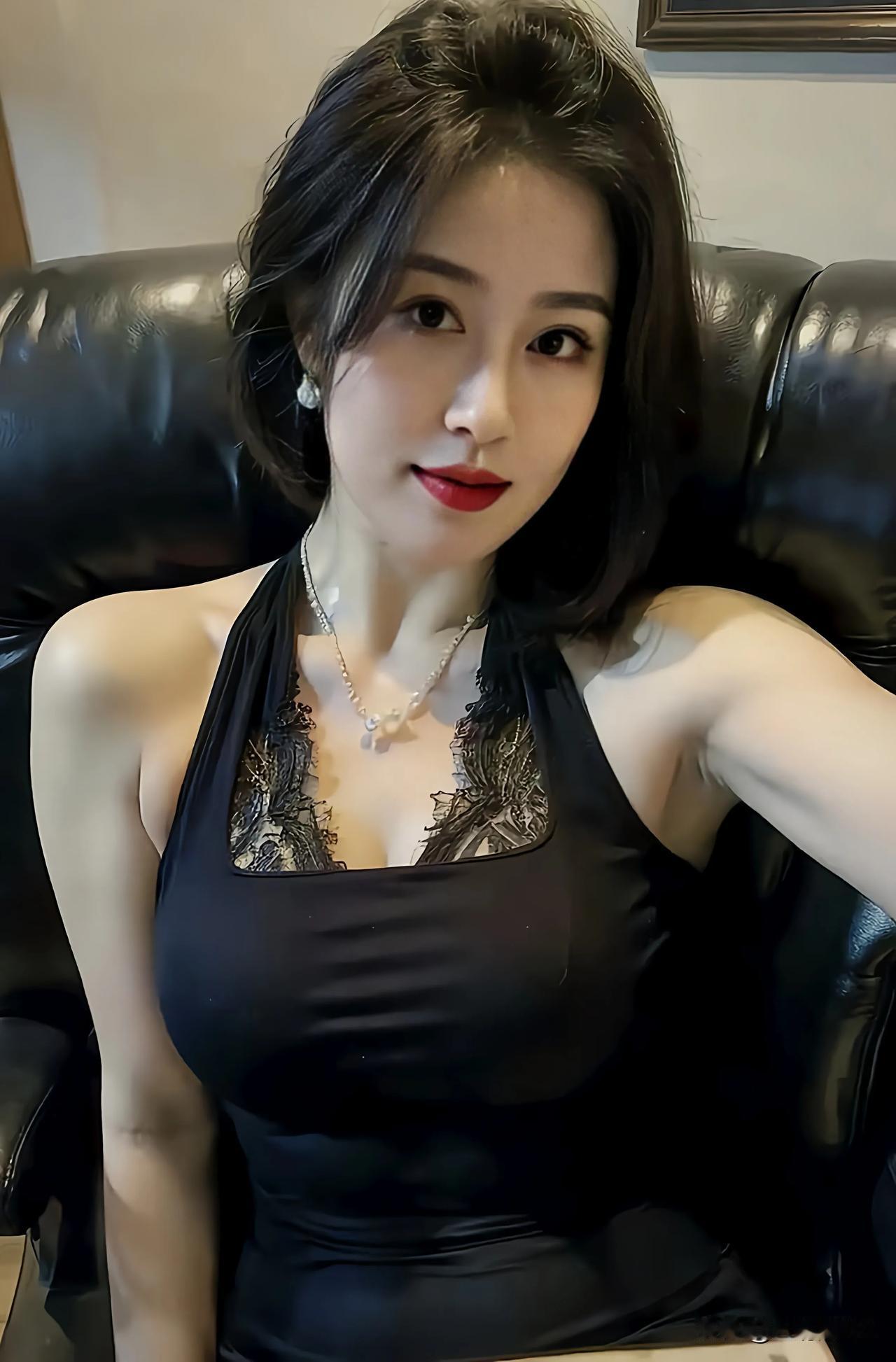 合群是为了自保，孤独是真正的自由。

——《海上钢琴师》 ​电影中的感悟 一人一