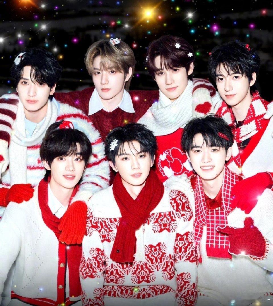 时团站好最后一班岗时团这班得上到蛇年最后一秒 看到时团全员集结新春特别会的消息，