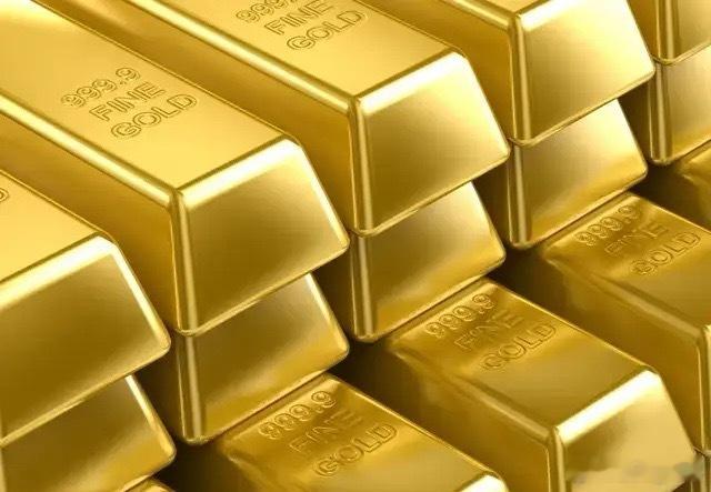 金银比暴跌至50，这可是13年没见过的低位警报，上一次这么低还是2012年。过去