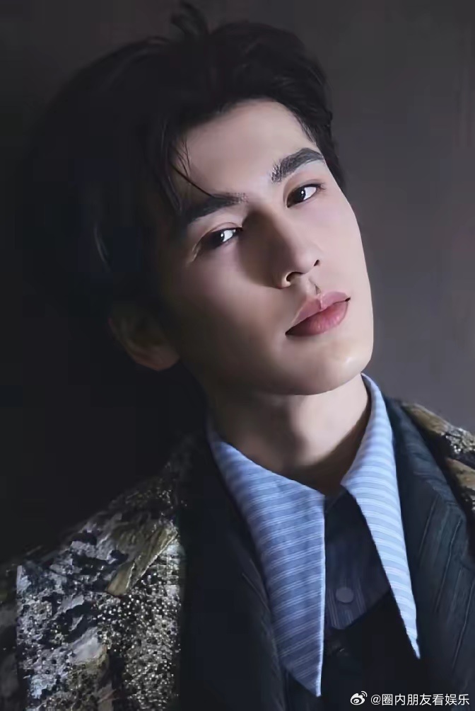 张凌赫人品怎么样，我不做评价，但是唯一可以确定的是，他接下来的路估计不太好走。众