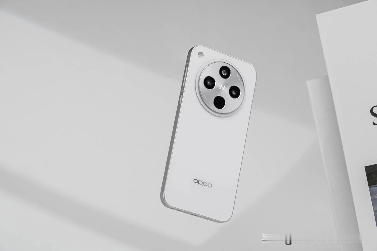 纠结OPPO Find X8和X8 Pro？看完这篇你就懂！

昨天有粉丝私信问