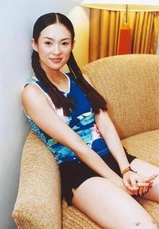 章子怡，感觉她总有一股狠劲，处处很用心很用力，不达目的誓不罢休，不化妆就很小气，