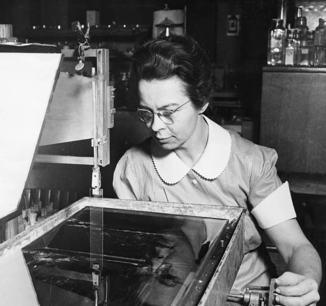 她让玻璃隐形，也让女人被看见
今日人物：凯瑟琳·布劳杰特（Katharine B