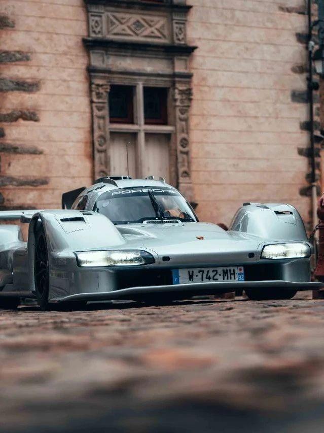 最近保时捷基于963 LMDh赛车打造的公路版车型——2025 Porsche 