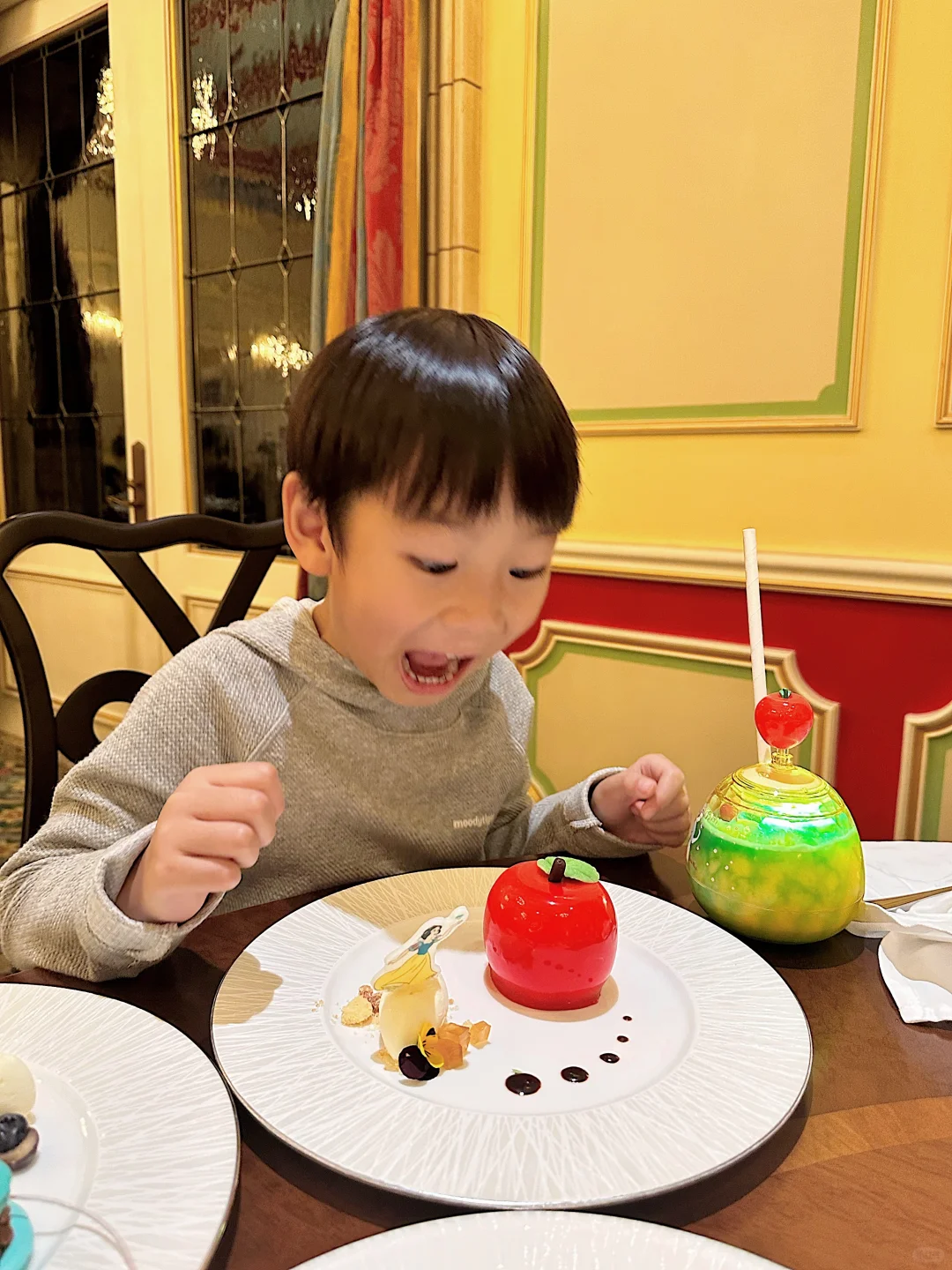 据说这是劝生孩子👶🏻qiao有用的一张照片🤭
