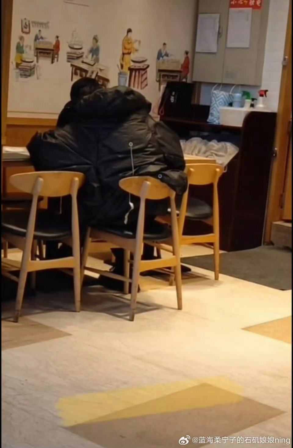 摩登兄弟 坐下以后就是个饱饱