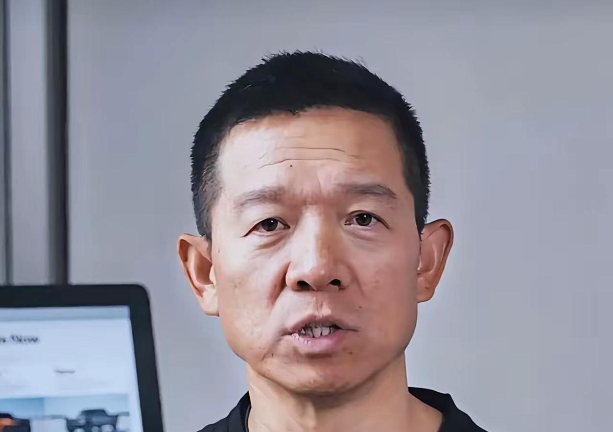 贾跃亭把伊涅斯塔拉到加州总部拍握手照，宣布FX Super One在阿联酋开订，