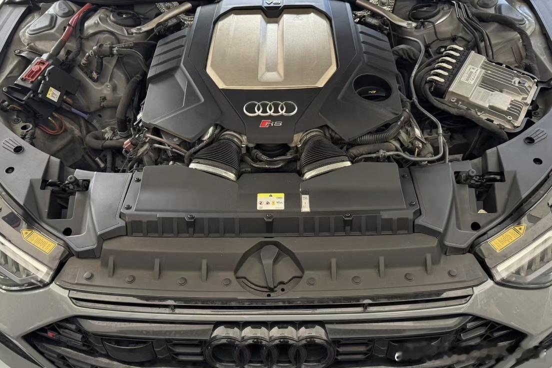 奥迪RS7 C8 升级CSK隔热头段200目，原厂封印解除，回火声更猛，隔热层包