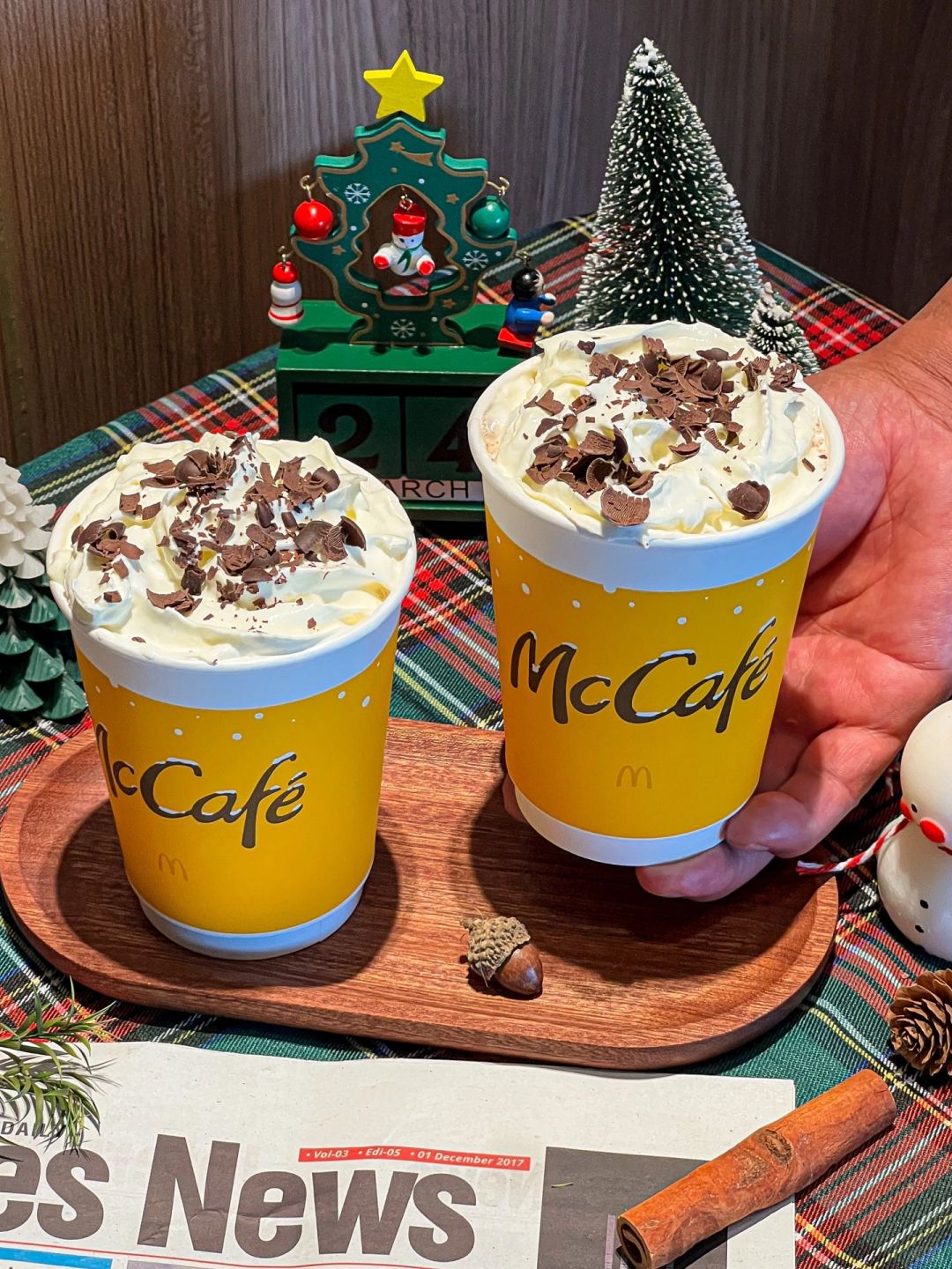 在麦咖啡喝到了第一杯圣诞🎄黑巧🍫。。。