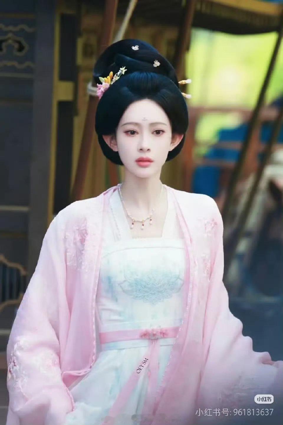 我心中的古装浓颜系美女和淡颜系 迪丽热巴孟子义 赵露思 淡颜系美女田曦薇宋祖儿张