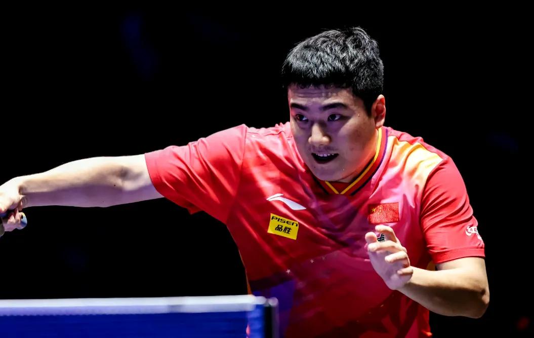 梁靖崑4-1艾利克斯.勒布伦夺冠！
#WTT太原常规挑战赛2024# 男单决赛，