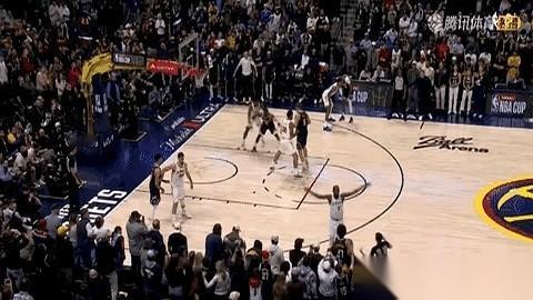 加时赛最后6秒，落后3分，一个决定生死的追平球。
你猜球在谁手里？
在一个最近三