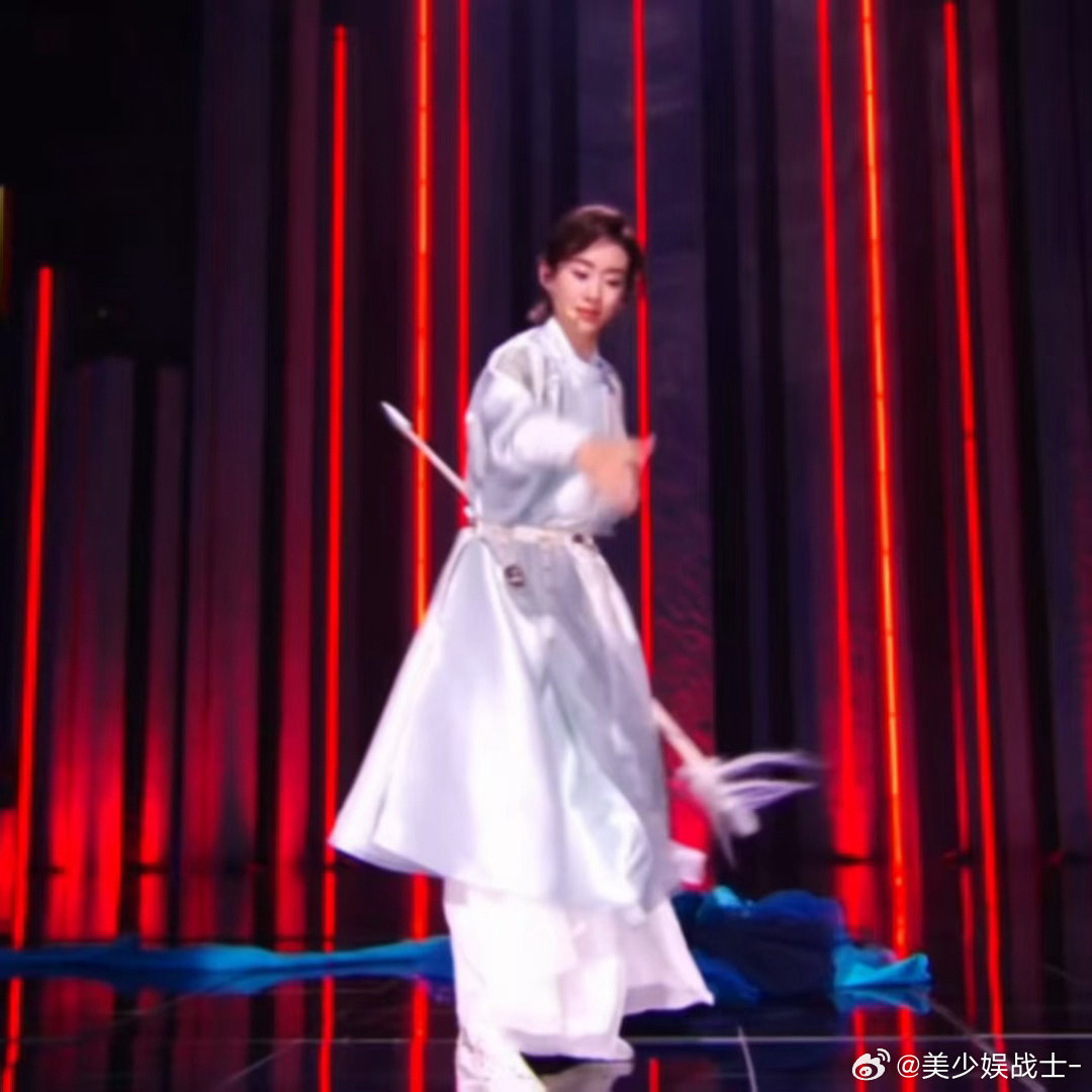 侯宇戏腔秒了侯宇浪姐老祖宗严选 侯宇的降维打击太狠了！34年梨园生涯练就扎实功底