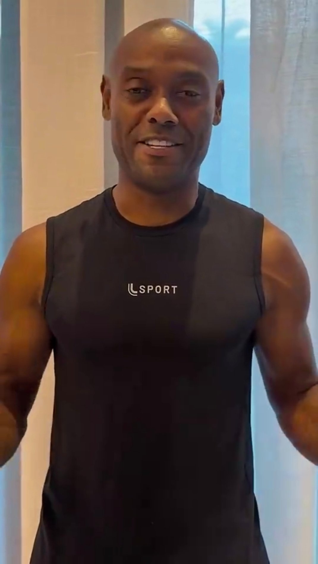 前山东鲁能泰山队外援勒夫发布视频，正式结束球员生涯，退役！他曾于2013-201